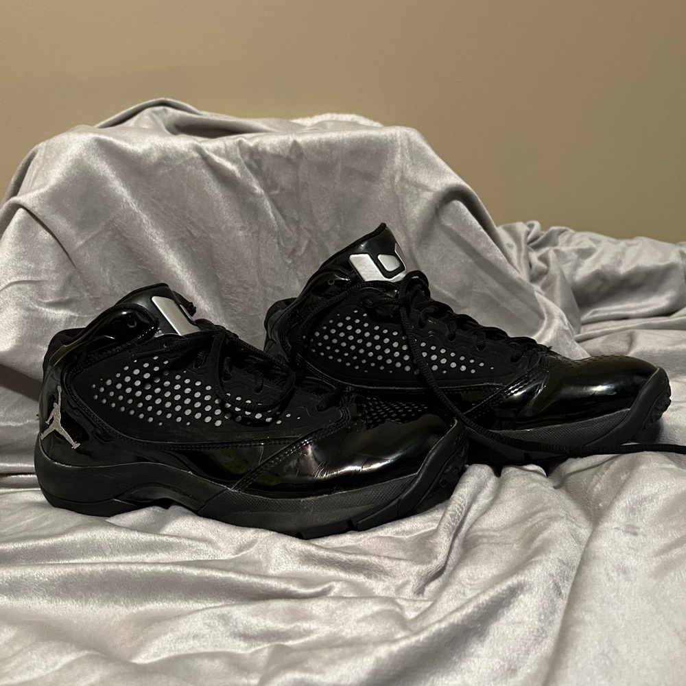 Jordan’s D’Reign Black Size 8